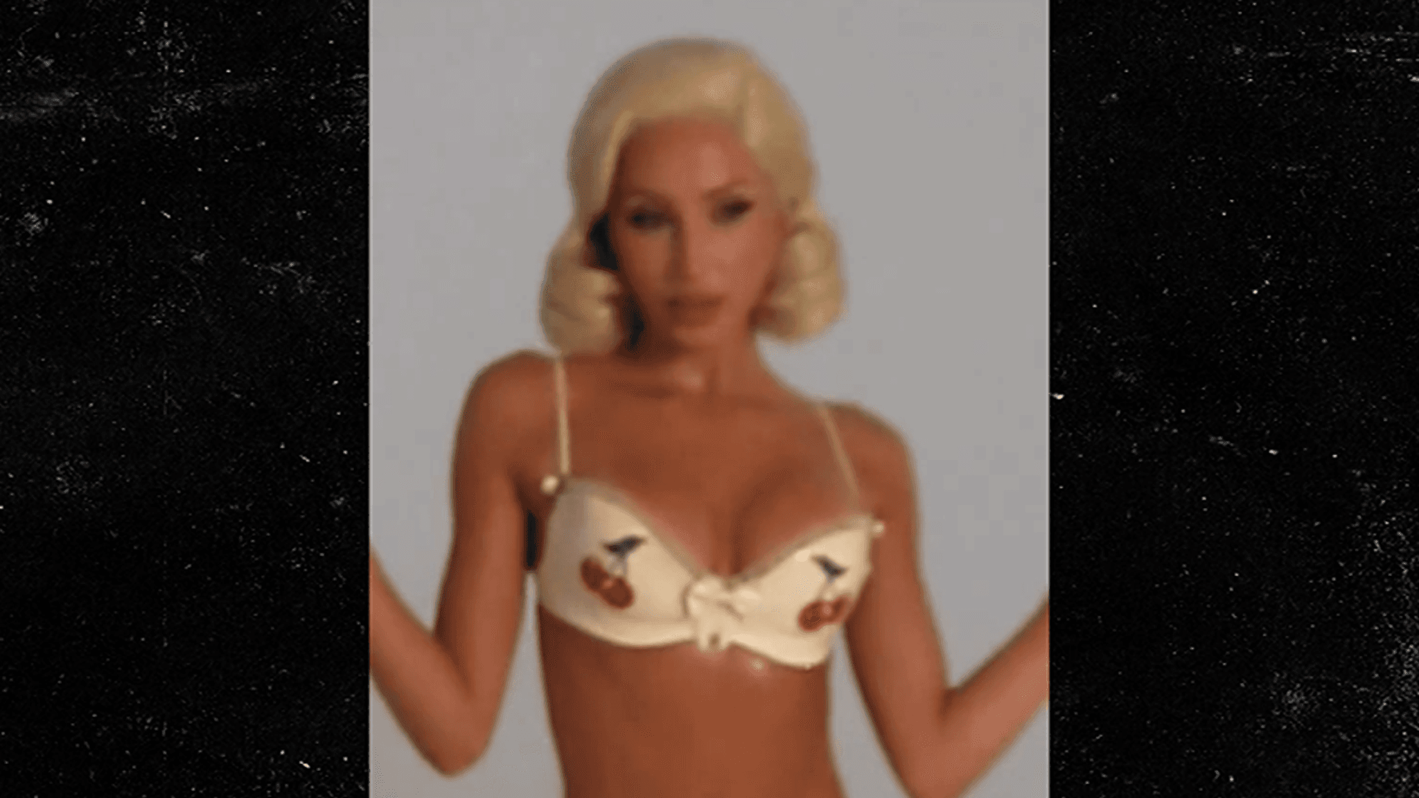 Alix Earle’s Bold Reinvention: From Hollywood Set to Cherry-Covered Barbie Fantasy The line between influencer and icon