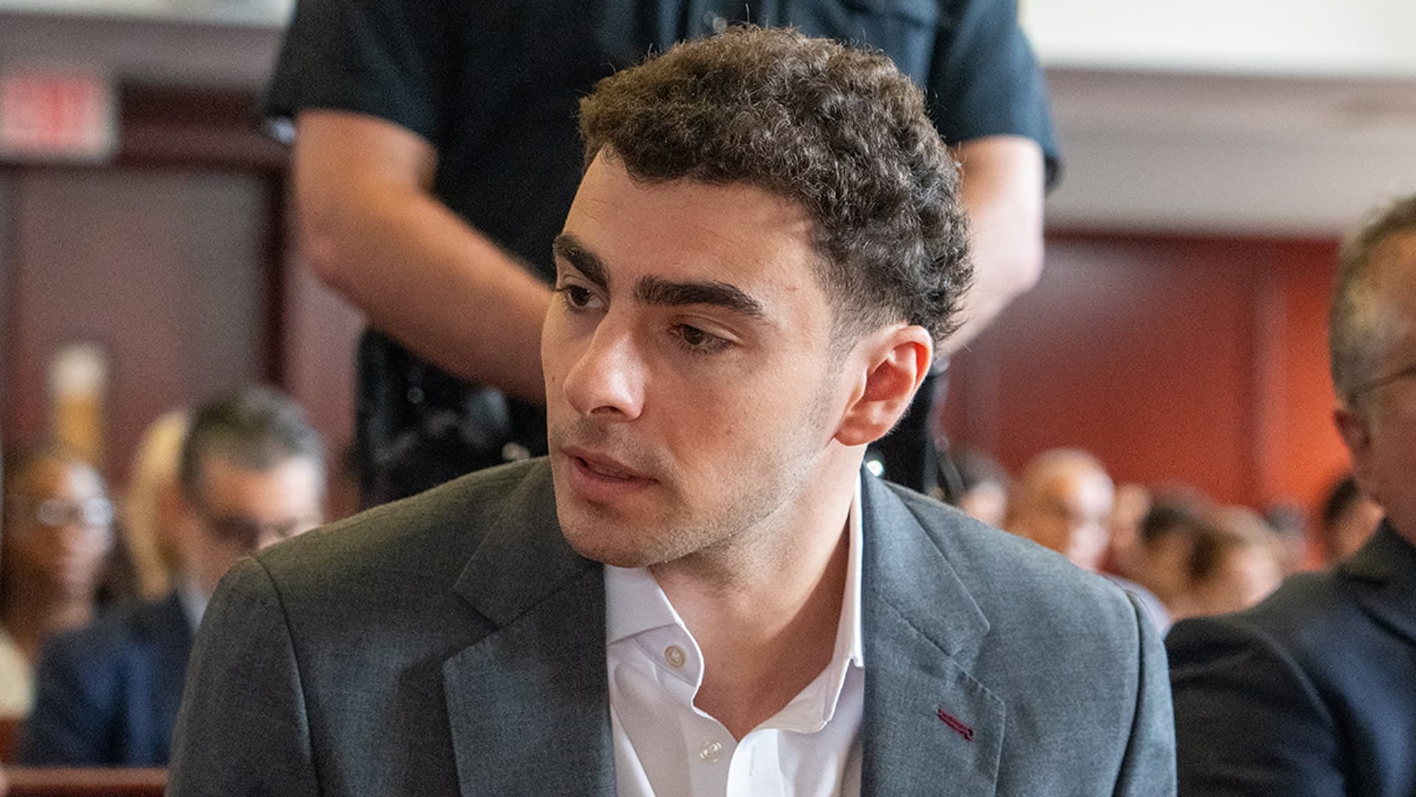 Luigi Mangione's Legal Team in Serious Federal Plea Negotiations: Implications for His Fate and State Case