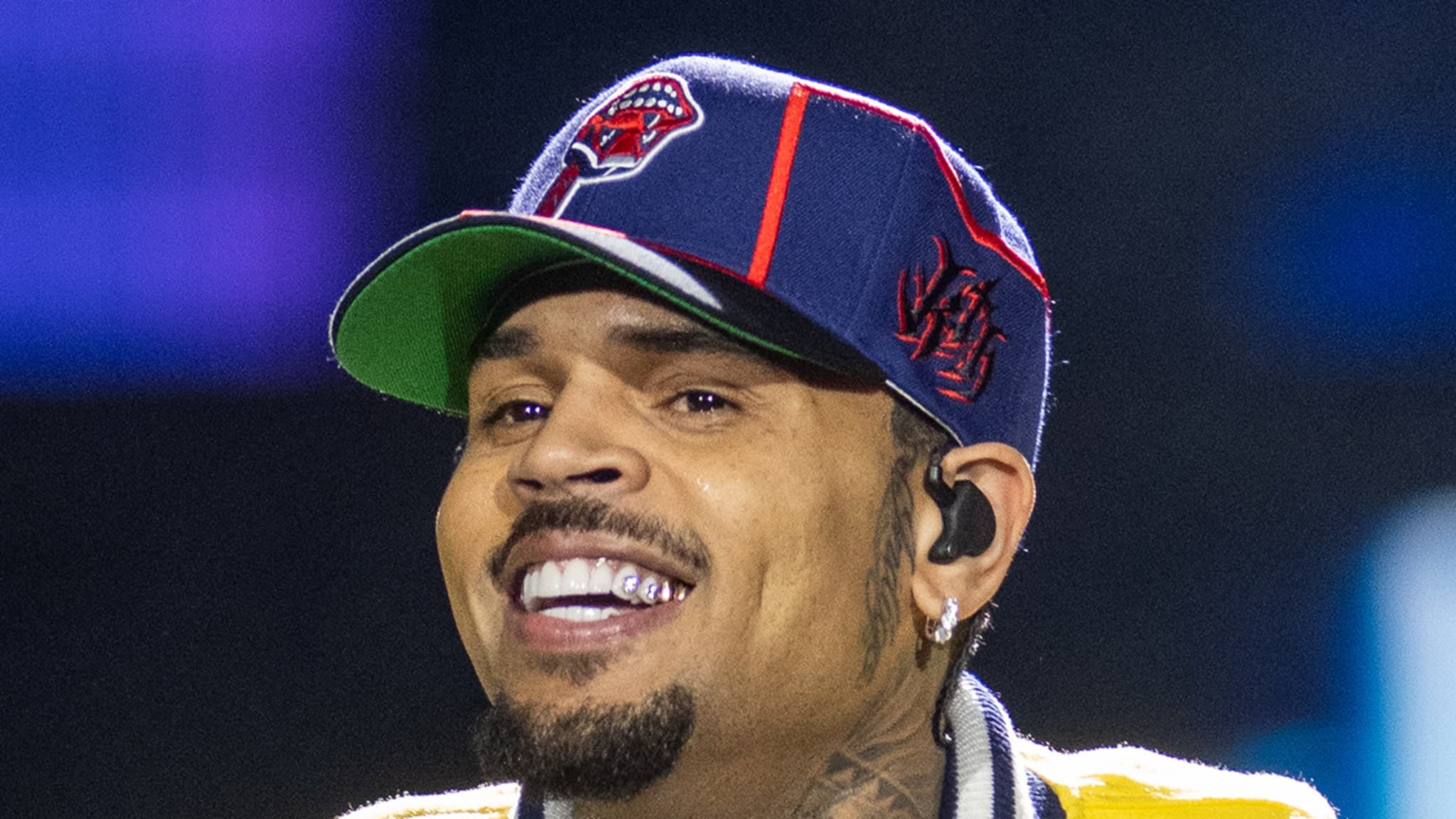 Chris Brown Delivers Steamy Performance at Toronto Tour Stop, Sparks Controversy with Racy On-Stage Stunt