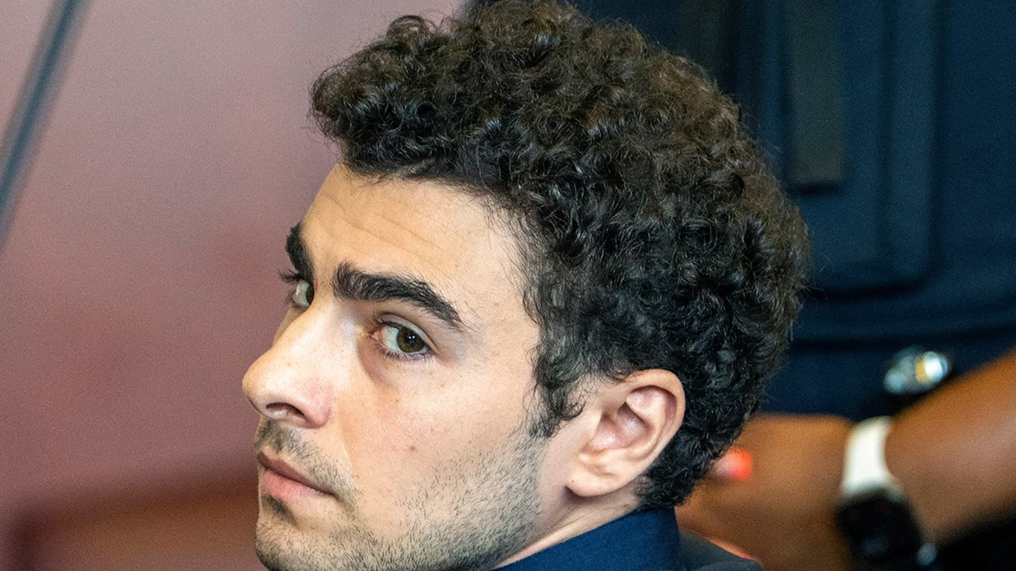 Luigi Mangione's Defense Strategy Shift: Emotional Distress or Fan Favoritism?