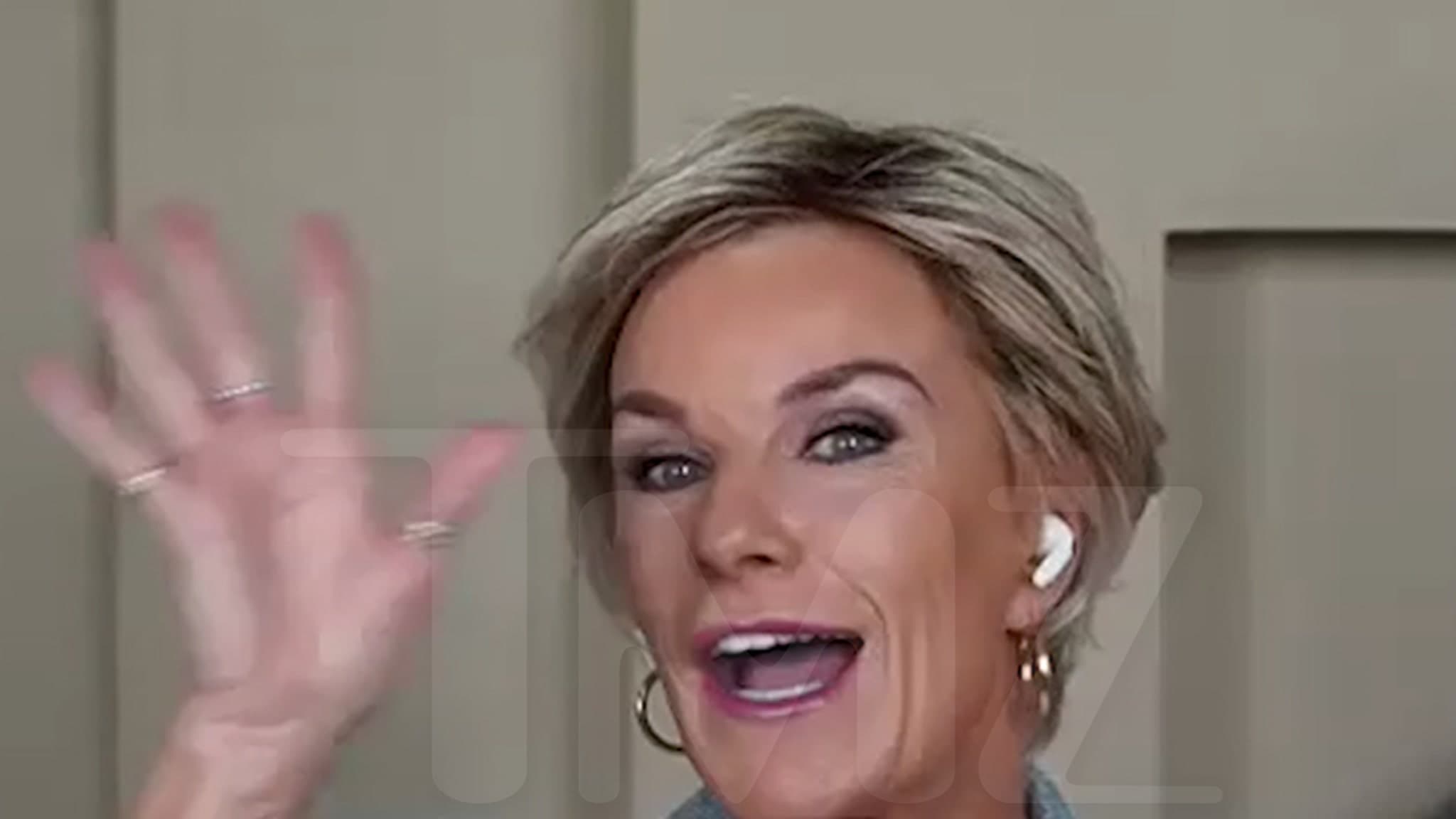 A Laughable Live Mishap: QVC's Toni Brattin Shares Her Story After Going Viral