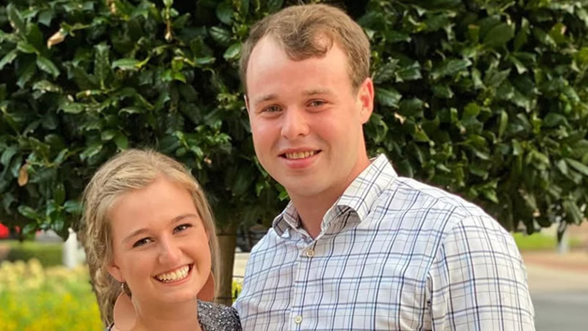 Arkansas Judge Pushes Back Joseph and Kendra Duggar's Child Endangerment Case for Review