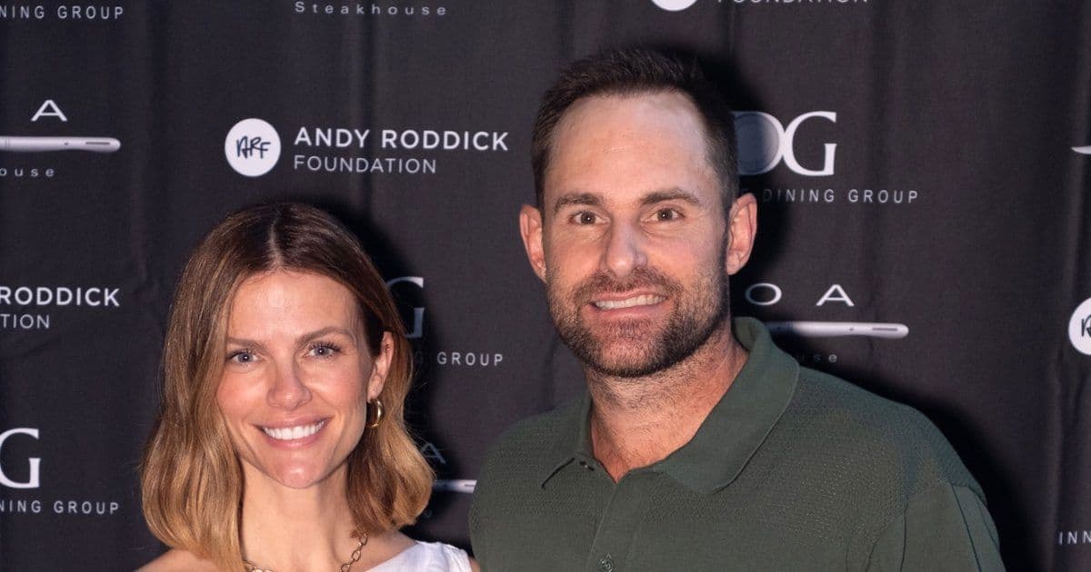 Andy Roddick’s Birthday: Brooklyn Decker’s Rare Glimpse Into Their Quiet, Loving Life Brooklyn Decker didn’t just wish