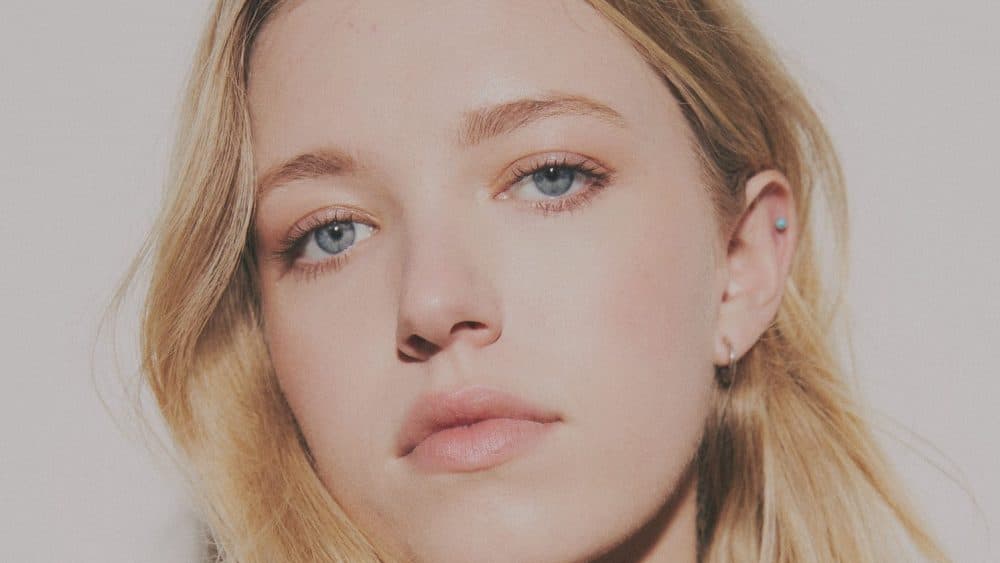 Shay Rudolph Steps onto the Ice for Season 2 of Amazon's 'Off Campus', as Summer Di Laurentis Makes Her Sensational Entrance